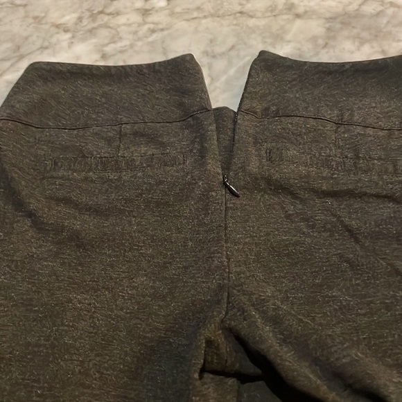 CAbi charcoal grey dress pants - Size 2 - Picture 6 of 10